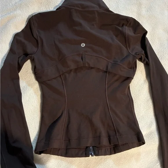 lululemon athletica Brown cropped define - Picture 2 of 4